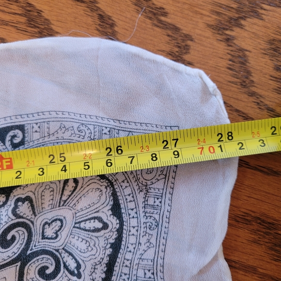 Vintage Scarf ~ Black & Cream Tone Paisley ~ Retro ~ Blemishes FINAL PRICE - Picture 12 of 16